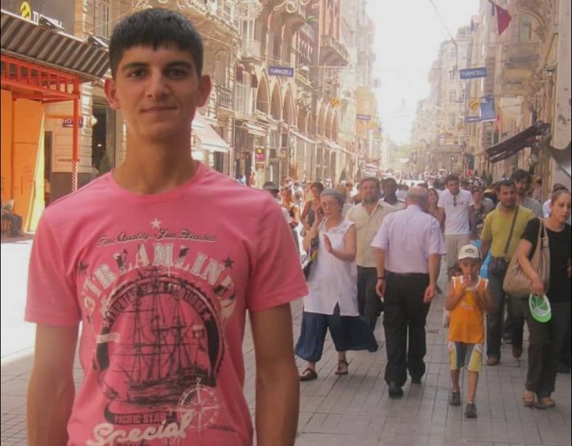 açmamış sevgi çiçekleriyle can tweet media