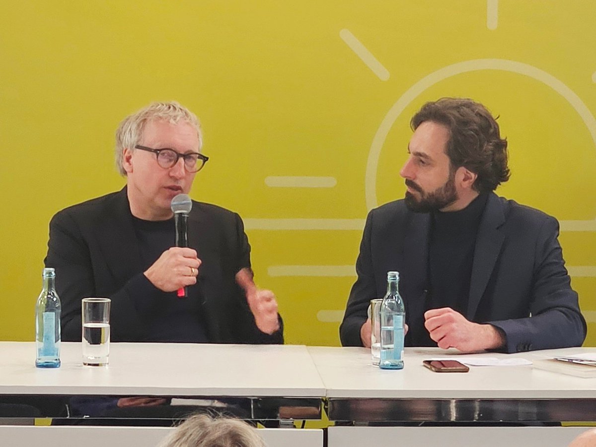 WestendVerlag's tweet photo. Wir bringen unsere Autoren mit auf die Leipziger Messe – kommt vorbei und taucht mit uns in ihre Geschichten ein! #leipzigerbuchmesse #johannesvarwick #sebastianpuschner #derfreitag #andrealarronge https://t.co/6J87u6DzIo