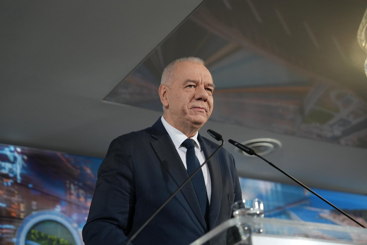 Jacek Sasin tweet media