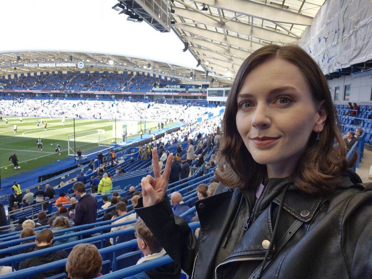 Chloe💙🤍 tweet media