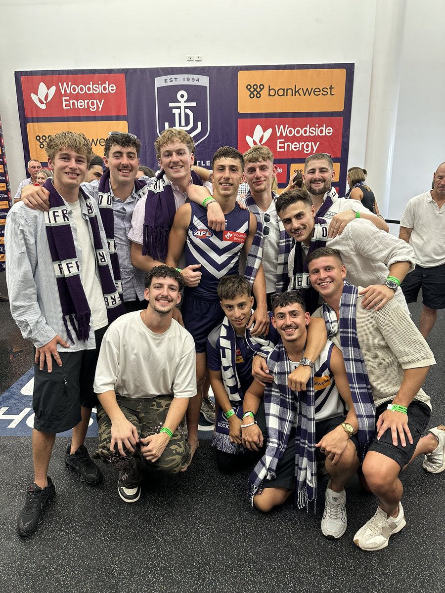 Fremantle Dockers tweet media