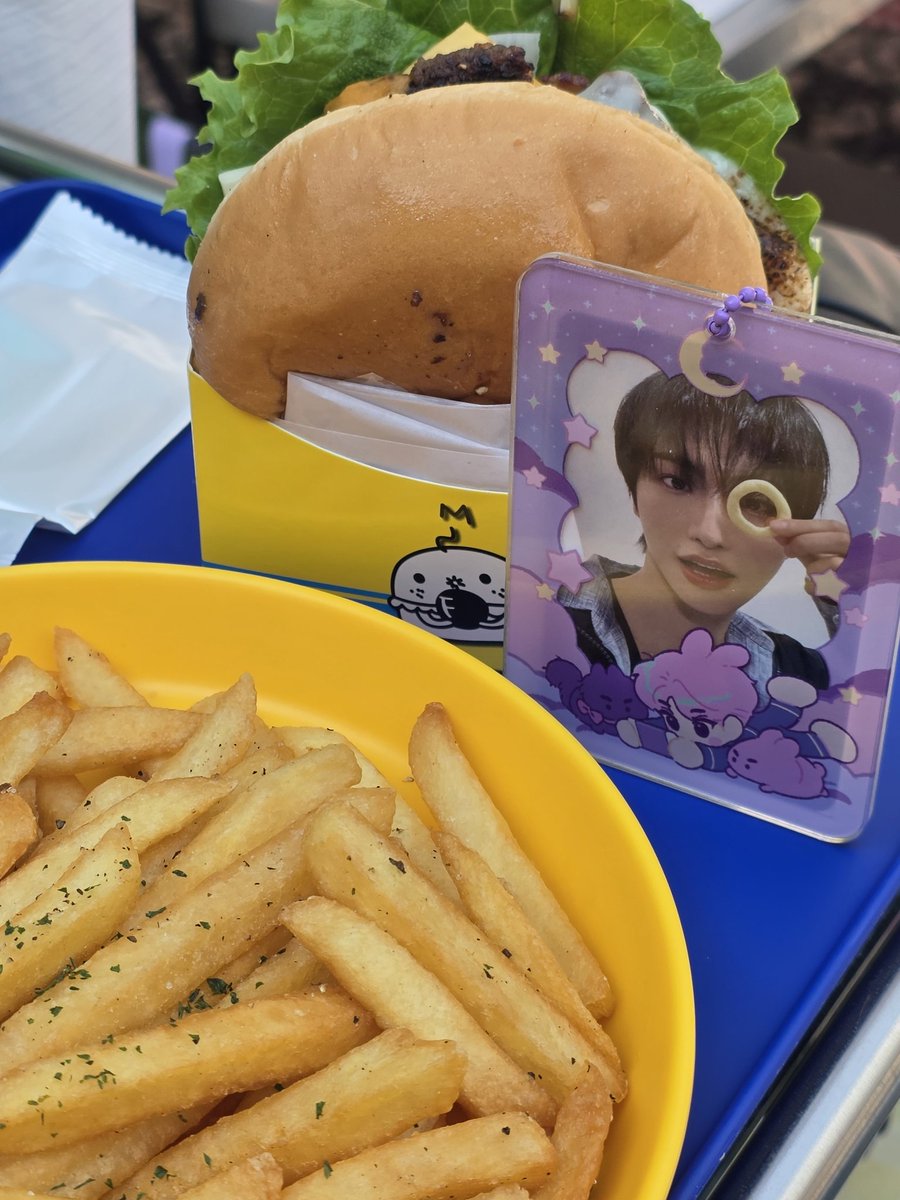 𝐞𝐩 tweet media