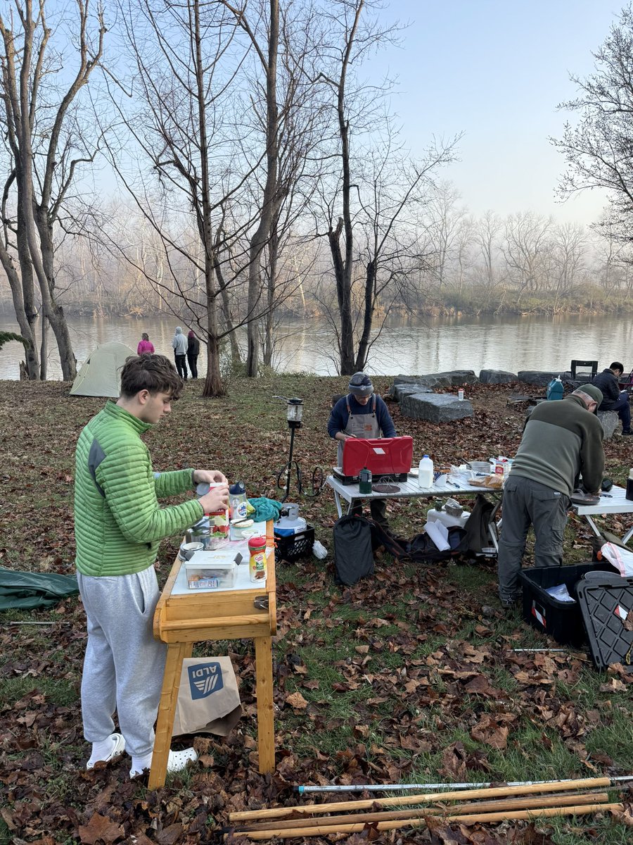 Adam Rossi tweet media