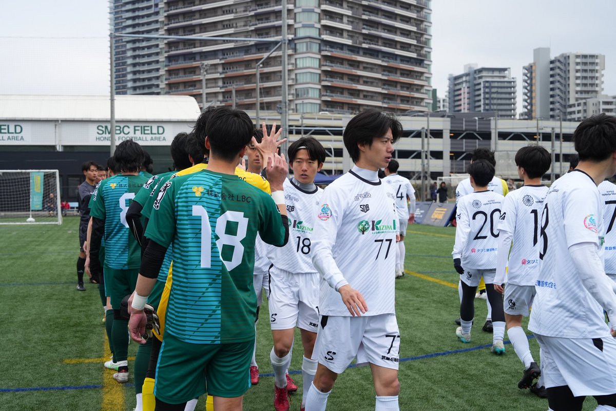 saladebailefc's tweet photo. @fchannelnet #FCC2026
 決勝
vs #プラムワン
0-0（PK 1-0）

名だたる実力者を擁する強豪。

互いに譲らずスコアレス。
相手が外し、決めれば優勝。

3試合連続、1人目のキッカー #5 中村哉太
迷いなく振り抜いた一撃は、GKの逆へ。

全国優勝。

#SaladebaileFC #サラデバイレ #ソサイチ関東リーグ #国分寺 https://t.co/KXLtmoBhur