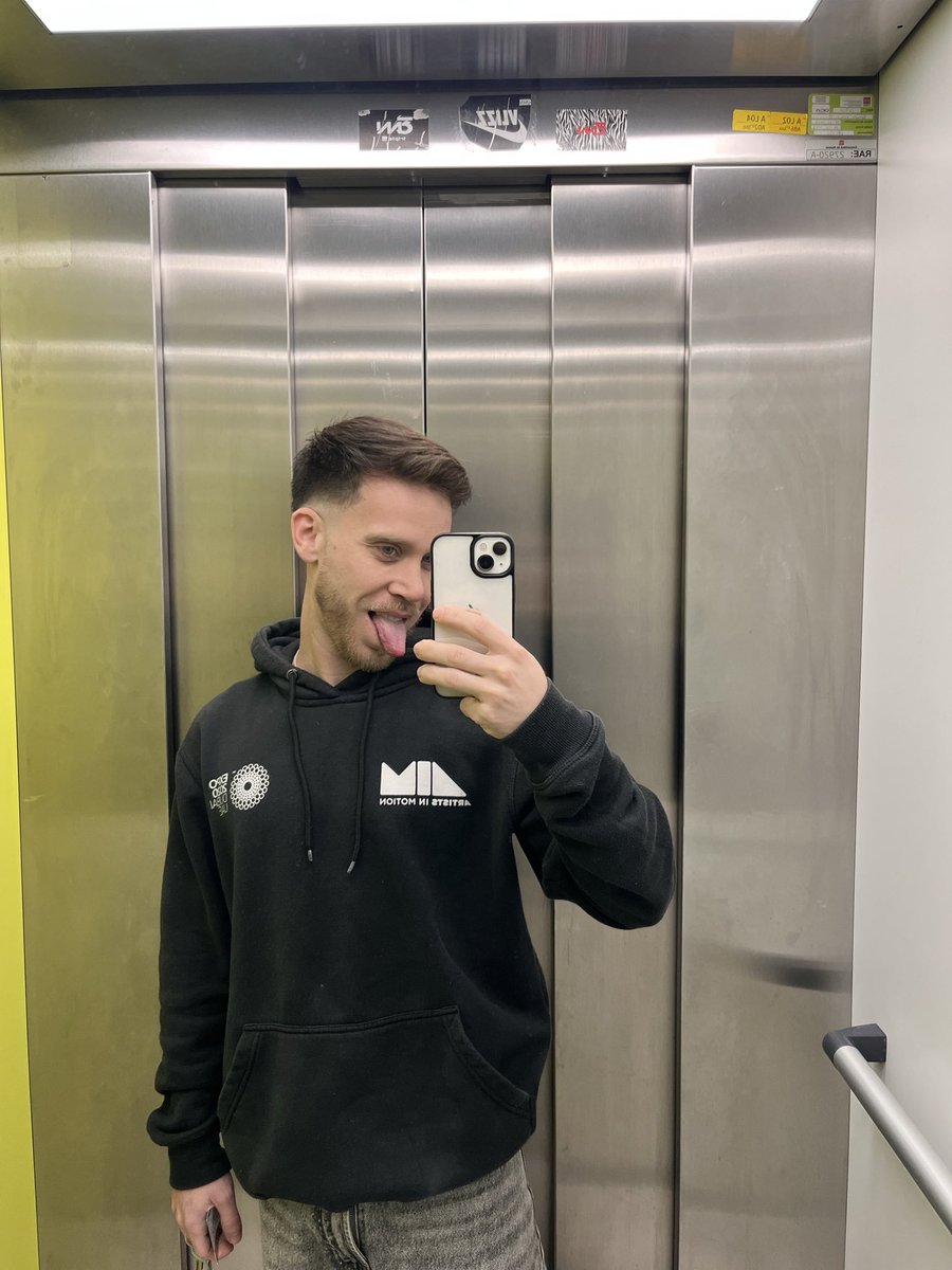 Daflor17 tweet media