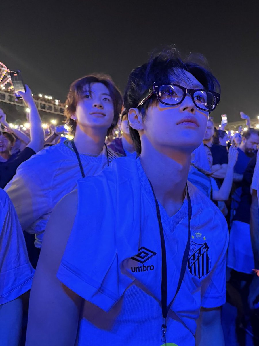 BitterHazel tweet media