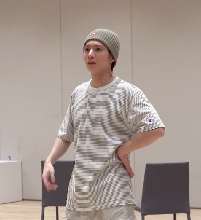 이목련 tweet media