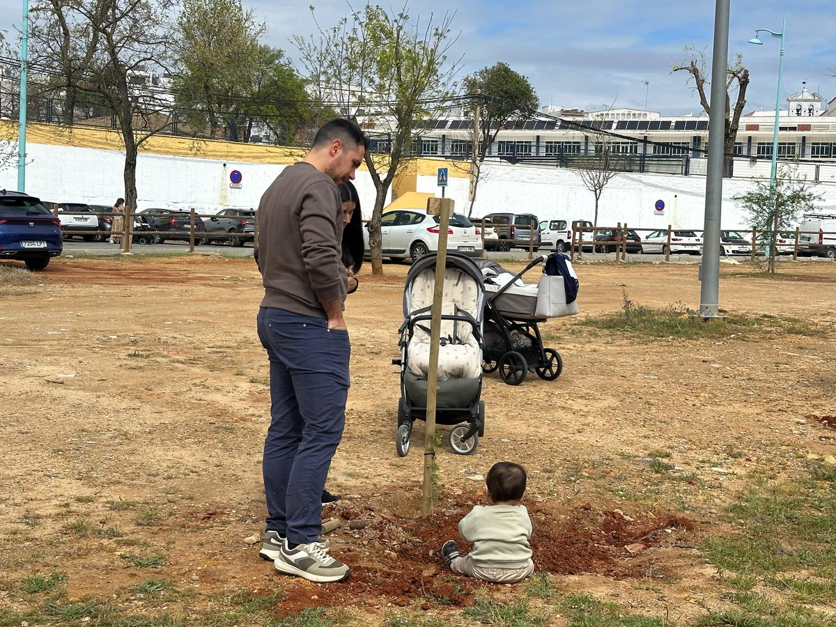 Gabi Santos tweet media