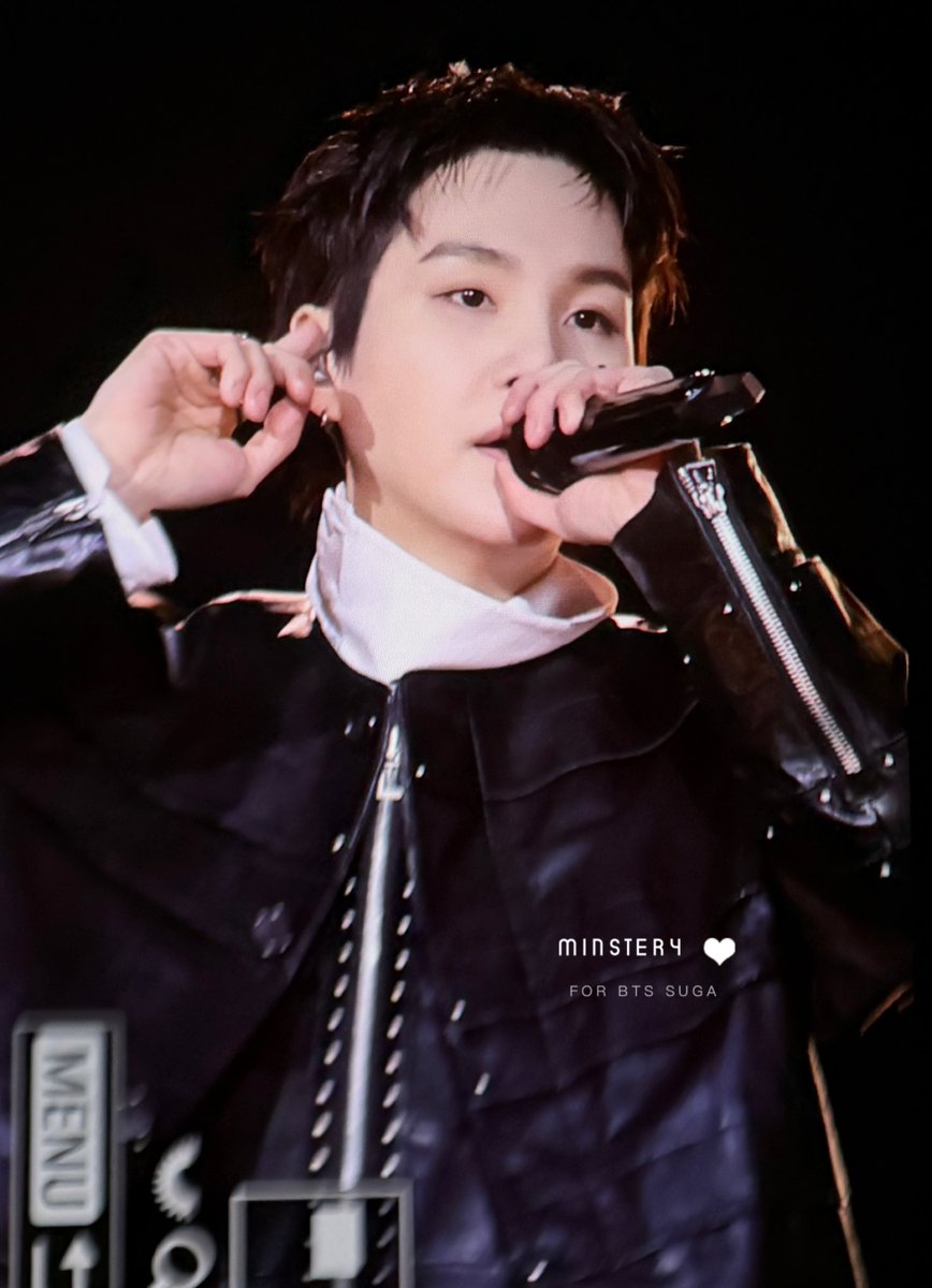 민스터리💫 tweet media