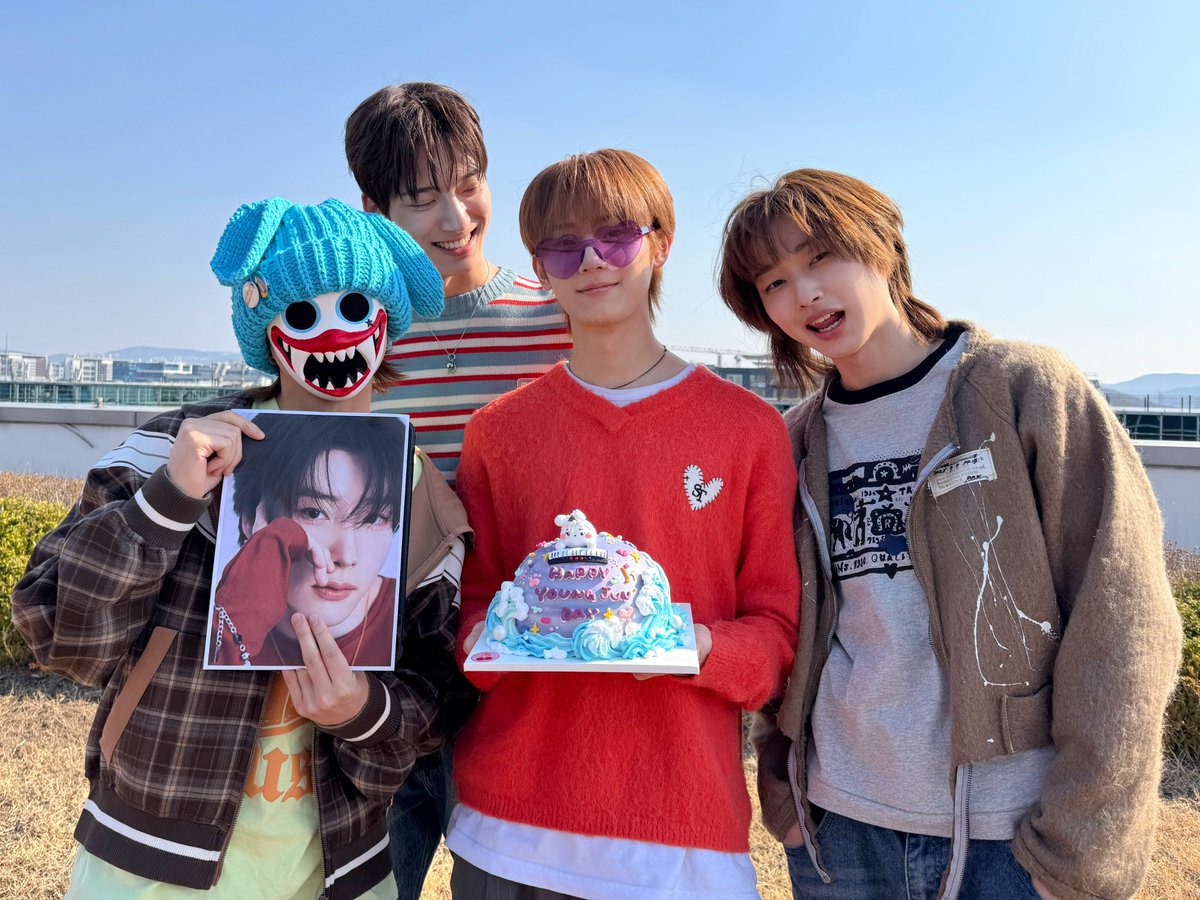 hrtz.wav (하츠웨이브) tweet media