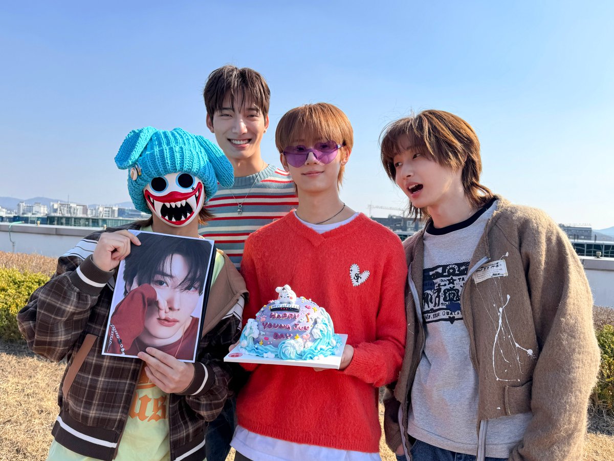 2026.03.21 💜📸

#hrtzwav #하츠웨이브
#HAPPY_YOUNGJUN_DAY