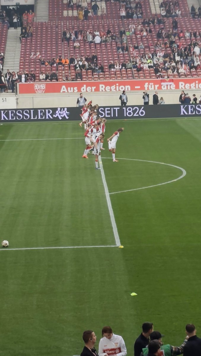 michaela W. tweet media