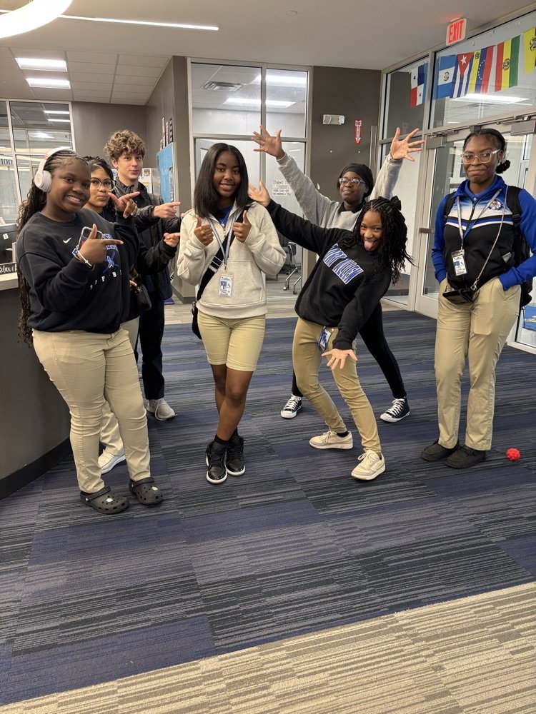 Home of the 🅿️elicans! 💙🖤 tweet media