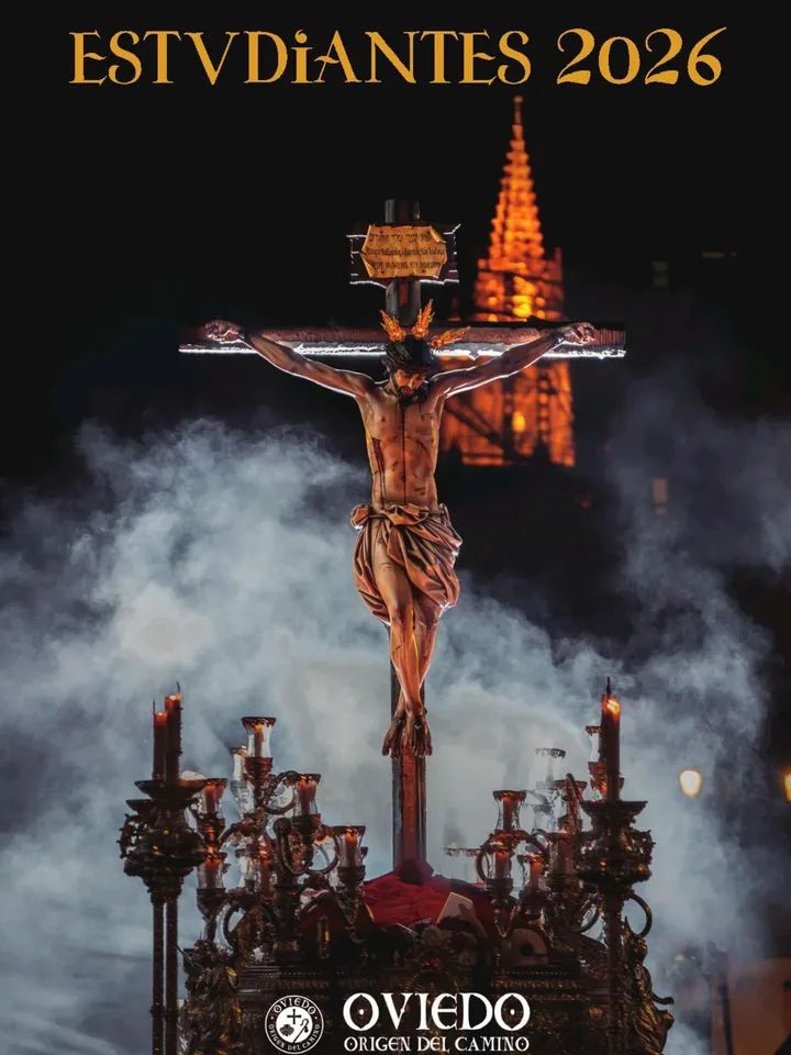 EstudiantesOVD's tweet photo. Cartel de Semana Santa "ESTVDIANTES 2026"
📷 Juanjo Castro Celeiro
ℹ️ Ya se puede recoger ejemplares de los cárteles:
- Hoy, Capilla de la Universidad, durante el XV Pregón del Costaler
- Parroquia San Javier de la Tenderina 
- Casa Hdad 
- Oficina Municipal de Turismo Oviedo https://t.co/yNe2LjlfB3