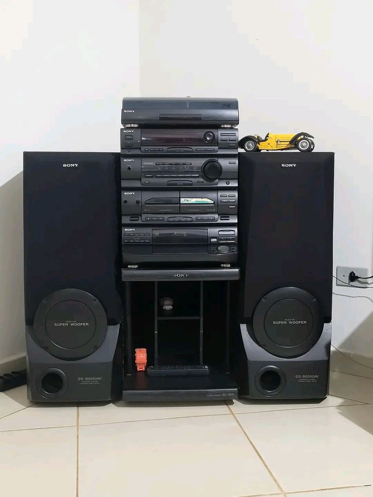 Viviane Fernandes ཐི༏ཋྀ tweet media