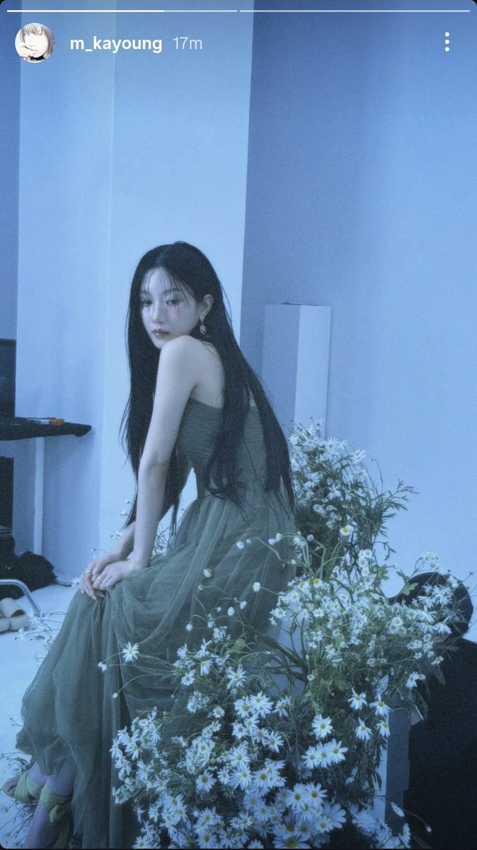 Moowuu129698's tweet photo. Aggiornamento IG story di #Kayoung 🥰🥰
#MunKaYoung
#Moongayoung
#buccellati https://t.co/0dCjT6WKAE