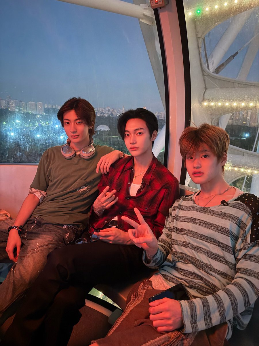 RIIZE via Instagram.

#RIIZE #라이즈 #LollaBr