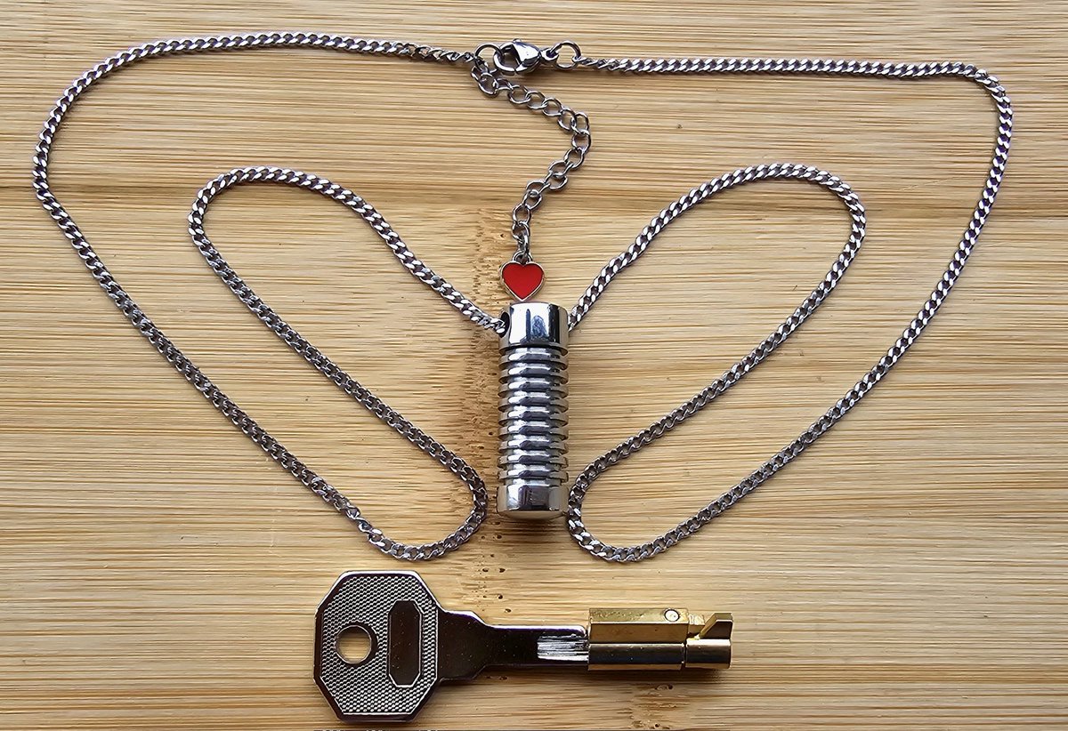 LockedinLove tweet media