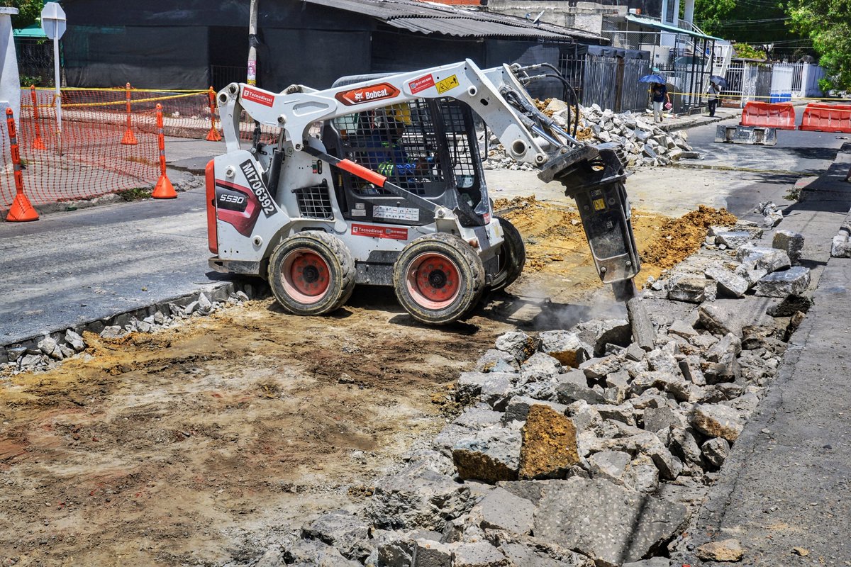 Dumek Turbay Paz tweet media