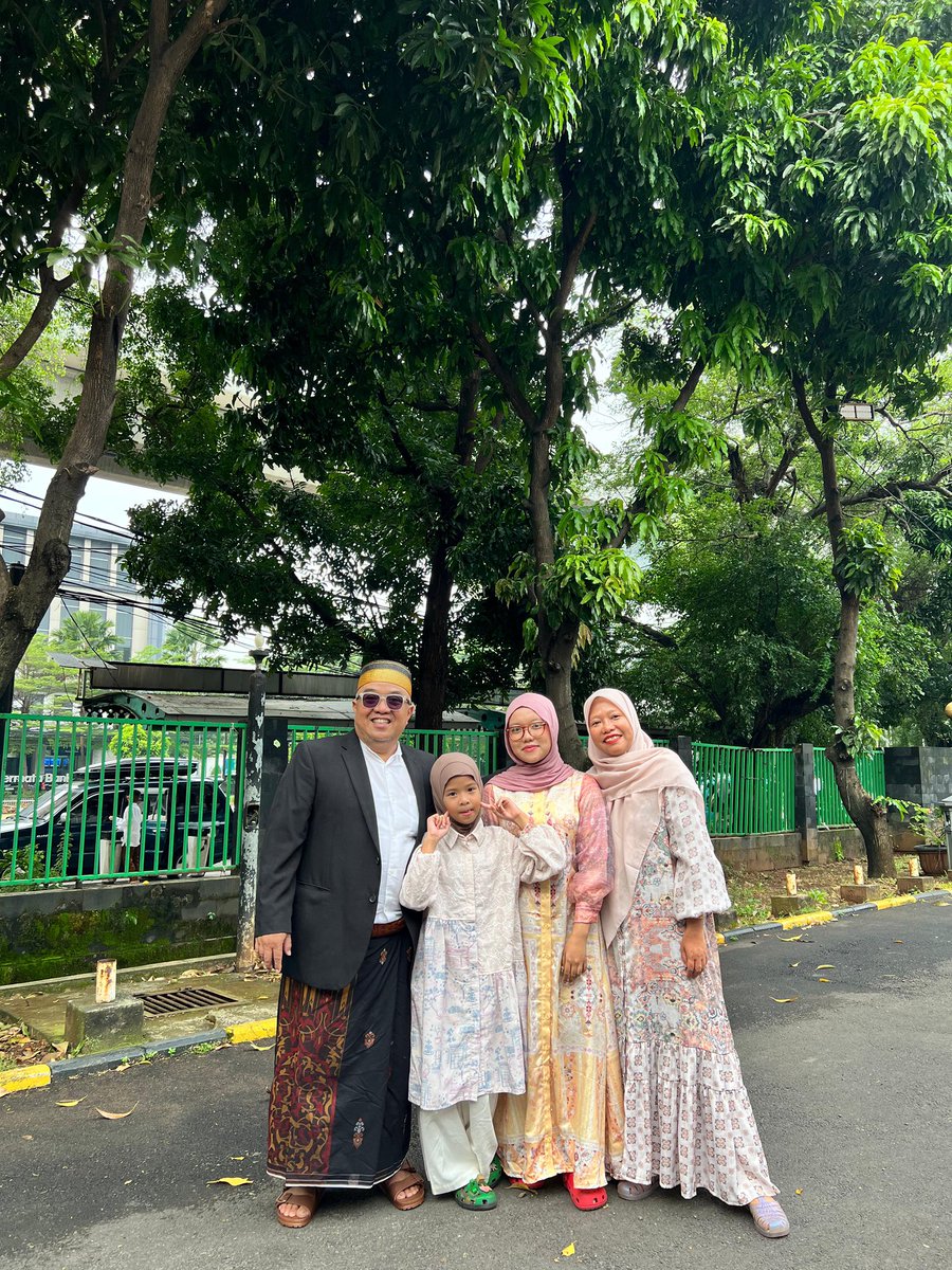 Nielsha🐈🧃🙂‍↕️ tweet media