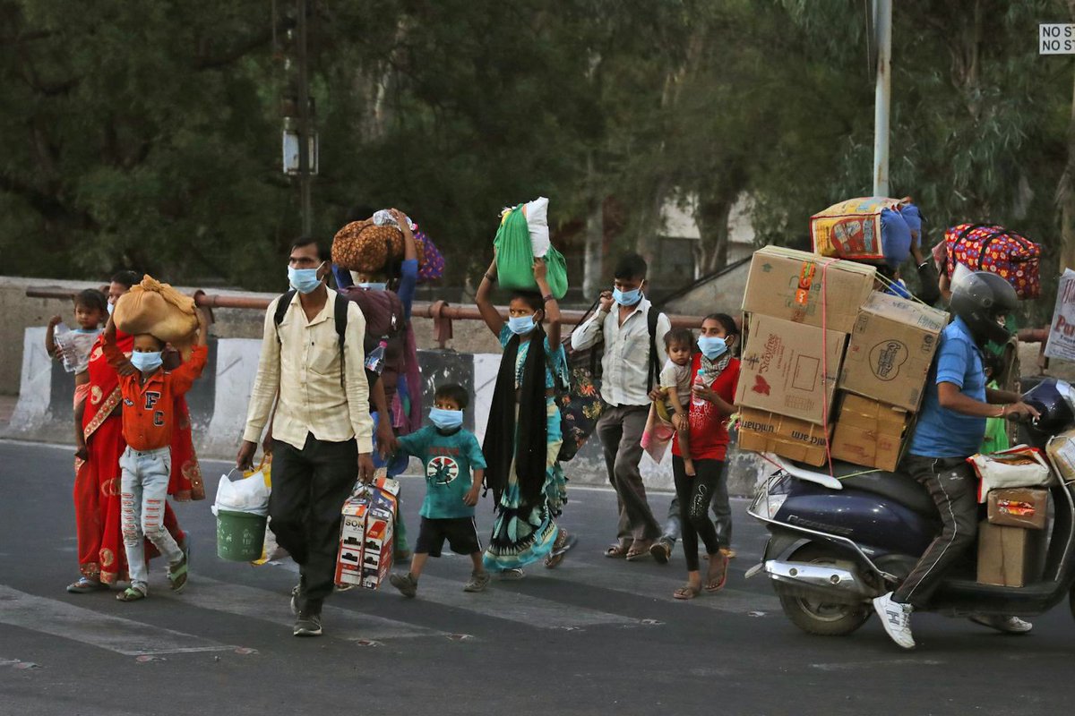 raj_daripally's tweet image. 2016 #Demonetisation – common man on roads
2020 #COVID – common man on roads
2026 Crisis – common man on roads

Whatever the crisis… it’s always the common man &amp;amp; small businesses who stand on the road and suffer.

India deserves better 🇮🇳
#CommonMan #SmallBusiness