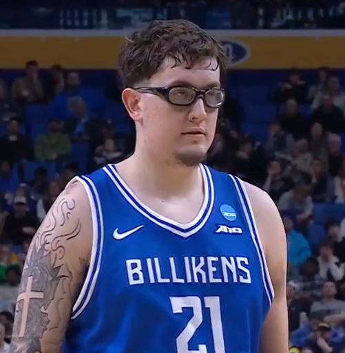 Chuck Bass tweet media