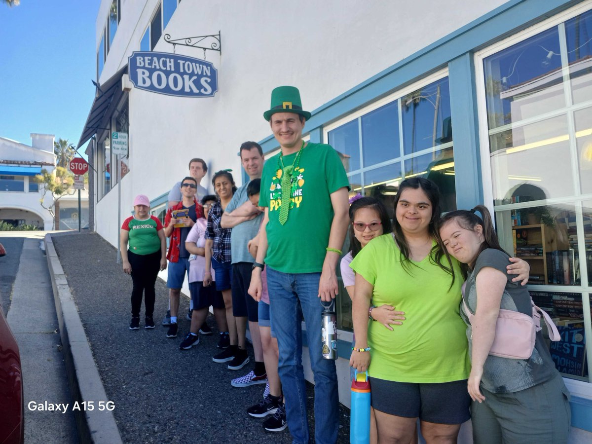 Enjoying a fun day exploring San Clemente and found our new favorite book spot! 📖 ☀️ 🌊 

#sanclemente #beachtownbooks #reading #DREAMSirvine#dreamsofamerica