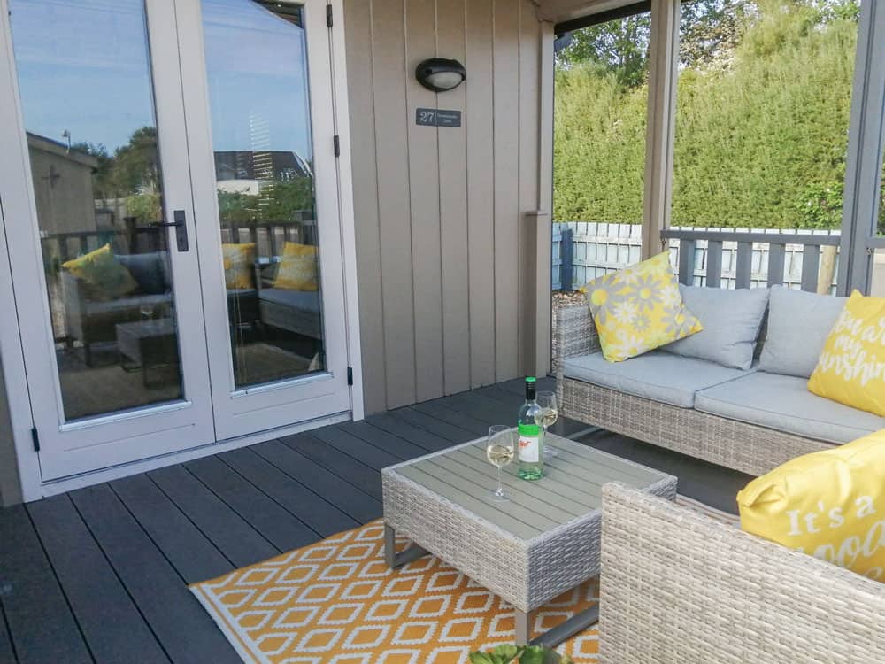donegalcottages's tweet photo. Wild Atlantic Way Coastal Log Cabin
Greencastle: 3 bed/sleeps 5 - wifi - no pets
https://t.co/uu3CNBzez1
This well-equipped log cabin is part of a small exclusive private development that is situated 500m from a stunning and safe bathing beach. https://t.co/1kXUqeOFIa