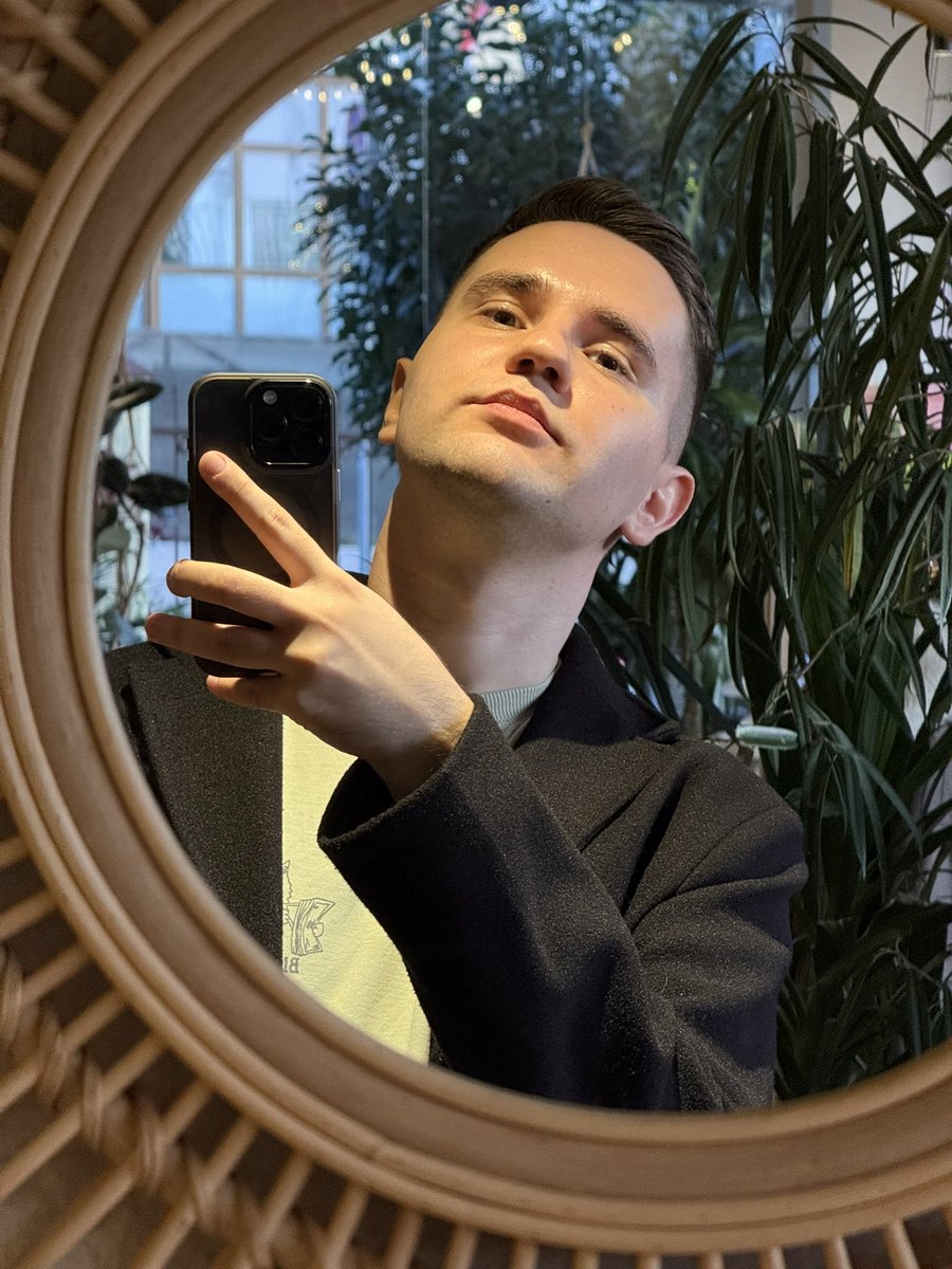 денчоус tweet media