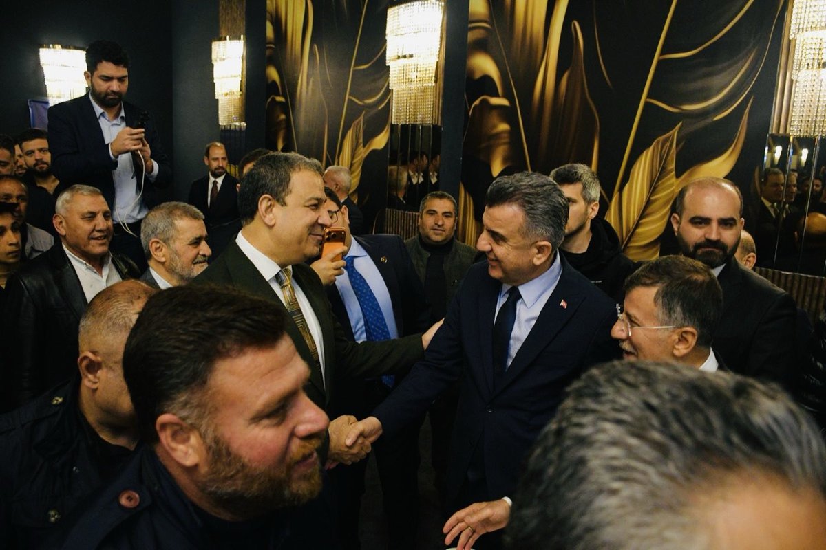 mustafayavvuz's tweet photo. Akparti İl Başkanlığımızın düzenlemiş olduğu Bayramlaşma Törenine katıldık.
Teşkilat mensubu dostlarımızla biraraya gelmenin mutluluğunu yaşadık.
Hasbihal ederek bayramlaştık.
Allah birlik ve beraberliğimizi daim eylesin inşallah…
Bu organizasyondan dolayı İl Başkanımız @milhamigunbegi’ye yönetimine ve emeği geçenlere teşekkür ederim…