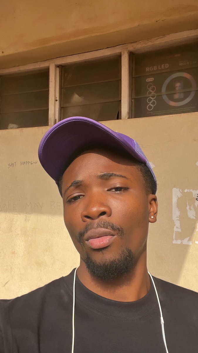 P E T E R.🦖 tweet media