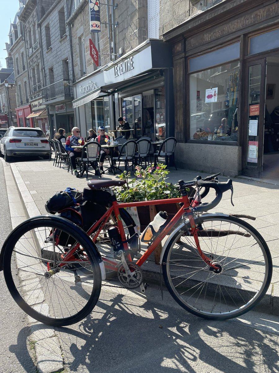 Digby’s Hug 🌈⭐️ 🤭 tweet media