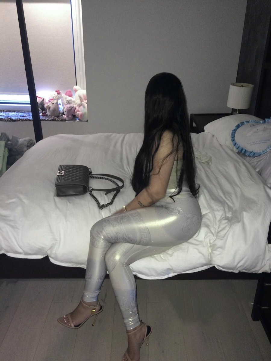 xossummerr's tweet photo. https://t.co/lhftGZfQ37