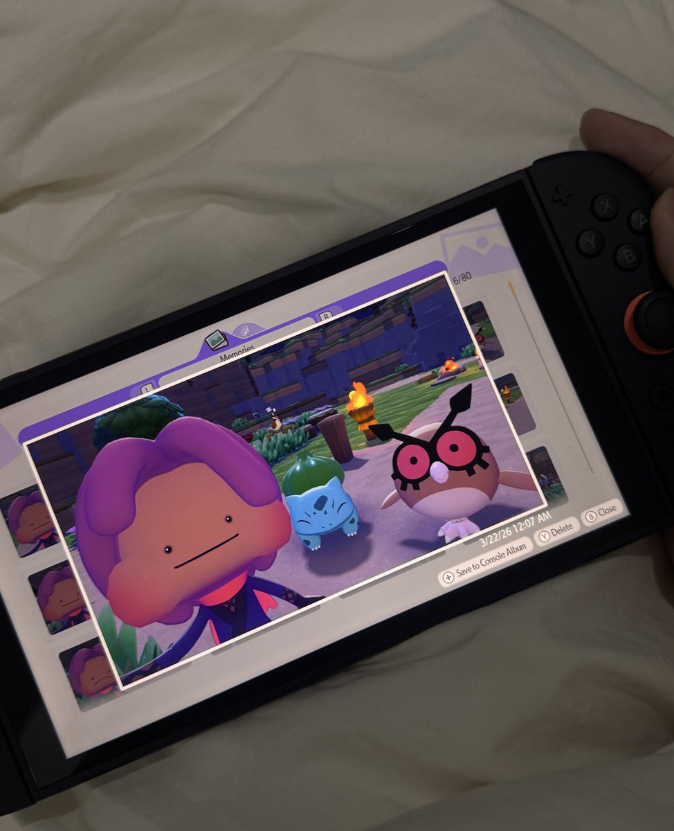 Atom ✦ tweet media