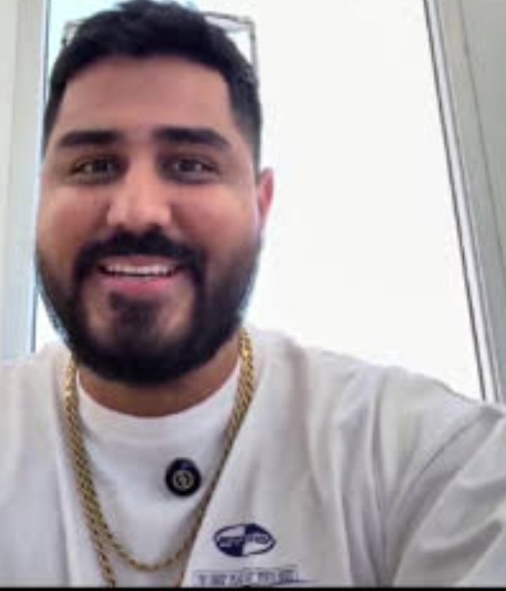 dereck rick 🇸🇻 tweet media