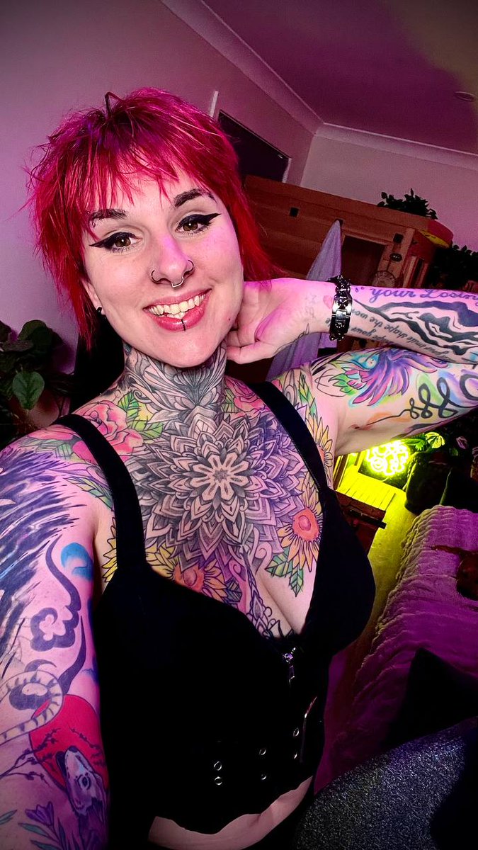 Twoootles tweet media