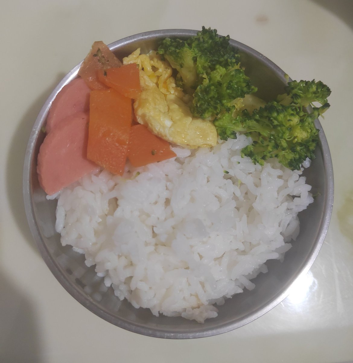 xiaosha84008282's tweet photo. food,, alien show up! https://t.co/u7X9wIIAfi