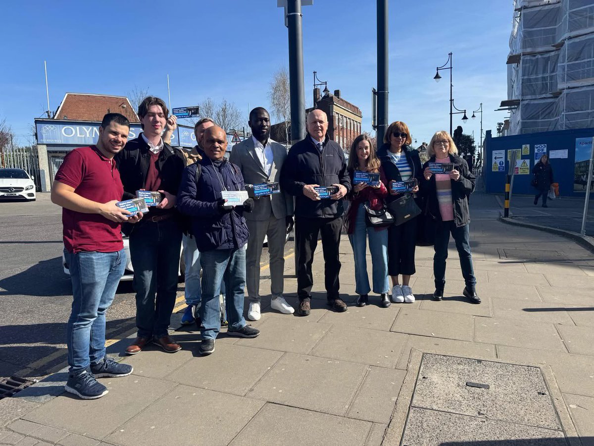 MPIainDS's tweet photo. Great to be out campaigning in Woodford this morning with our fantastic @Conservatives Bridge ward candidates, Adam Joiner, Stephen Adams, and Josiah Moseley.

A big thank you to everyone who came along and showed their support. https://t.co/goRGUiDjgm