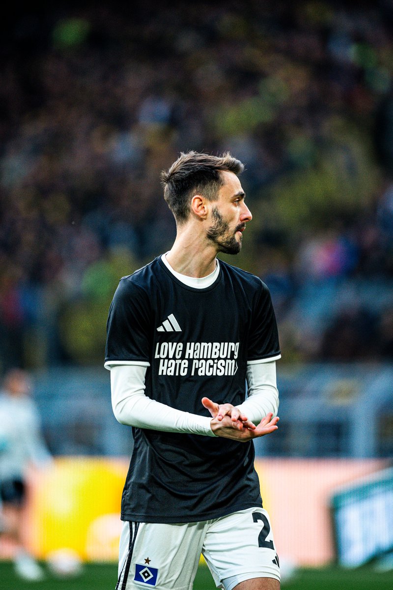 HSV English tweet media