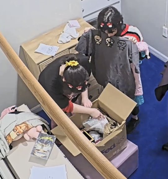 Amorphous tweet media