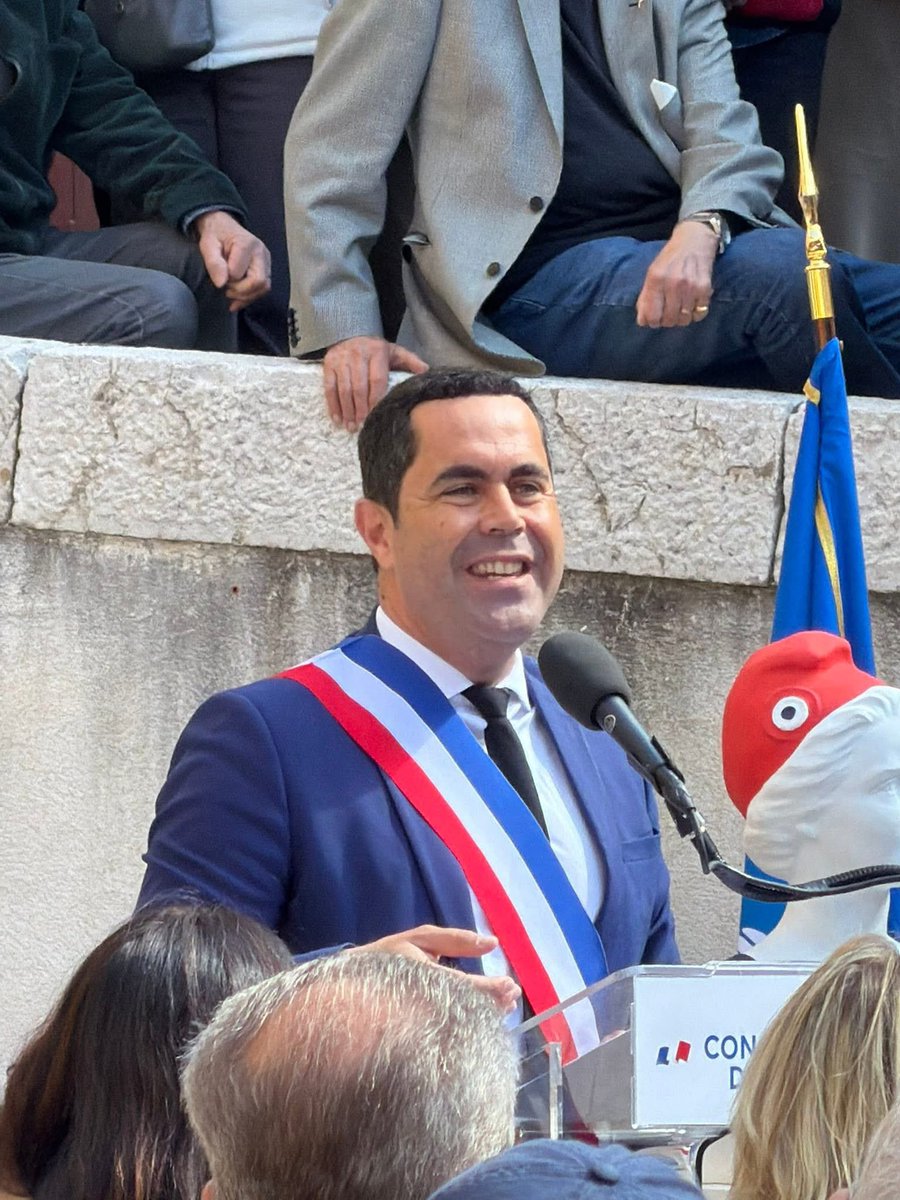 Lionel de Cala tweet media