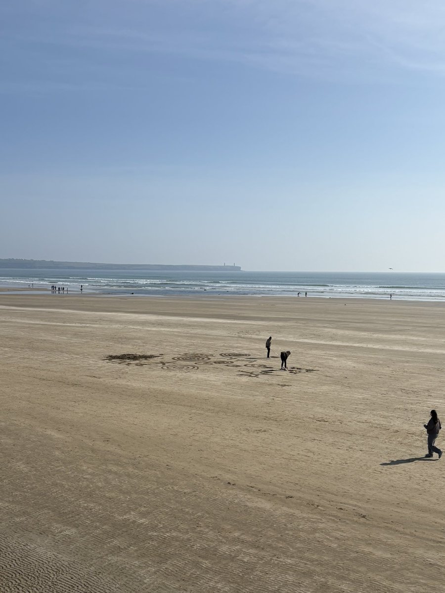 заебарби гедонизменная tweet media