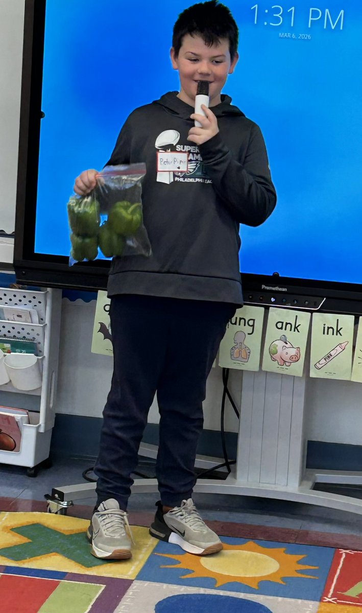 Miss Hood tweet media