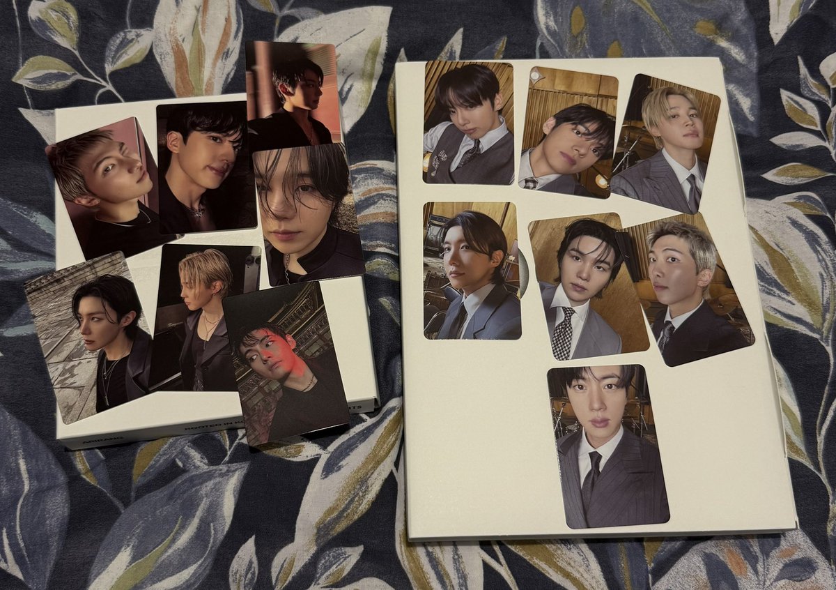 sel⁷ LIKE ANIMALS 🕸️ tweet media