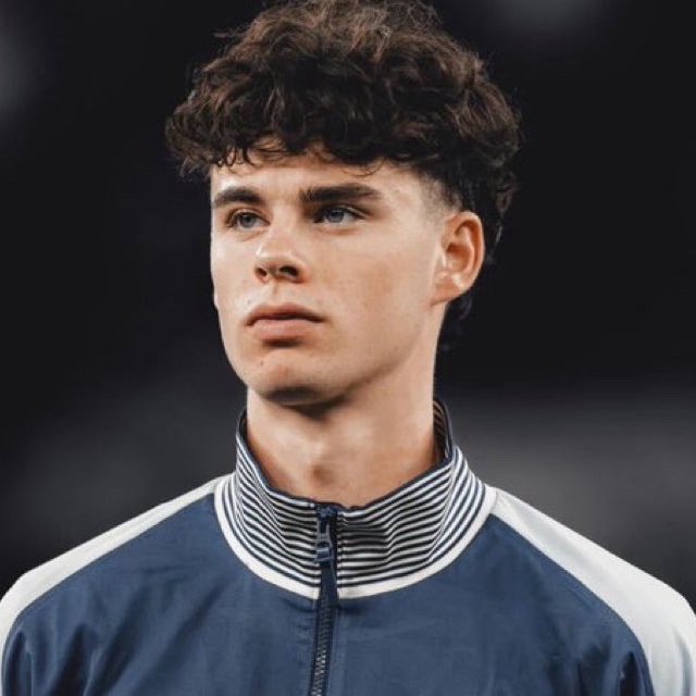 Stretford End tweet media