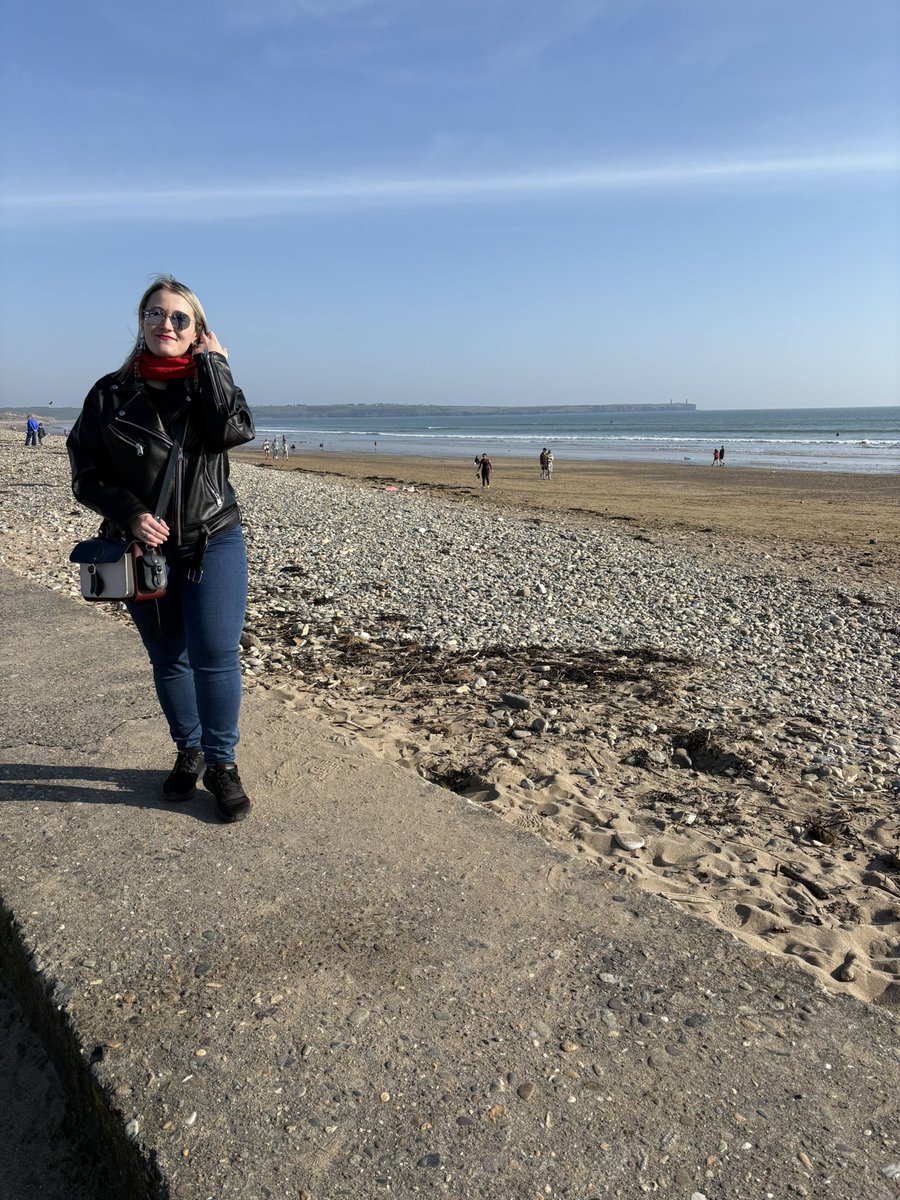 заебарби гедонизменная tweet media