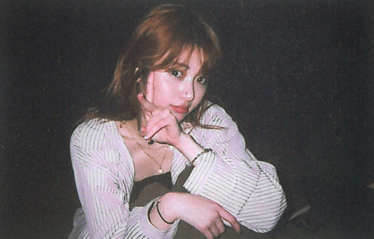 ‎yunjin tweet media