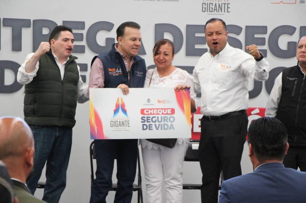 SNTE SECCIÓN 44 tweet media