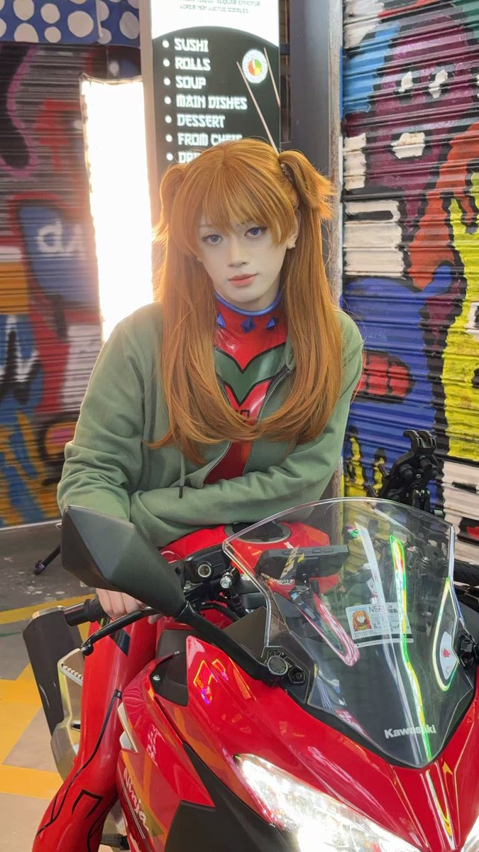 Latex Alter tweet media