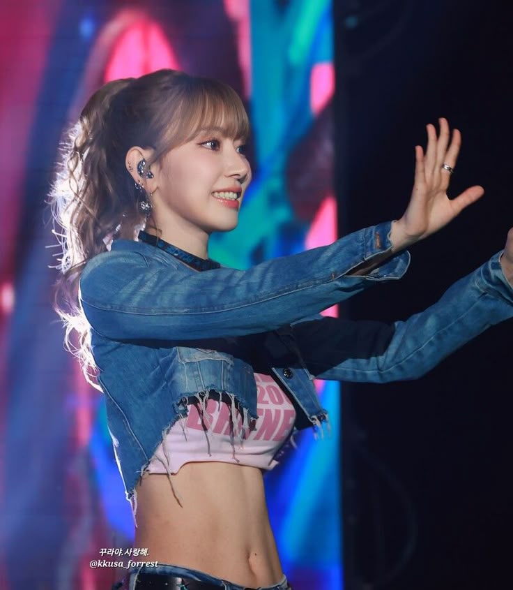 Roséannechae¹ tweet media